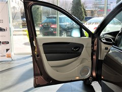 2011 2.0 Lm