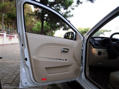 ܇,L(fng)2,2010 Ʊ 1.5L A,܇ΌĈDƬ