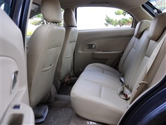 ܇,L(fng)2,2010 Ʊ 1.5L A,܇ΌĈDƬ
